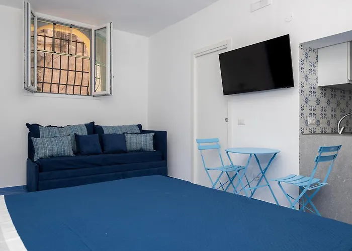 Camilla House - De Vivo Realty Дом отдыха *