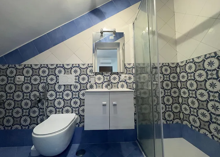 Camilla House - De Vivo Realty * Позитано